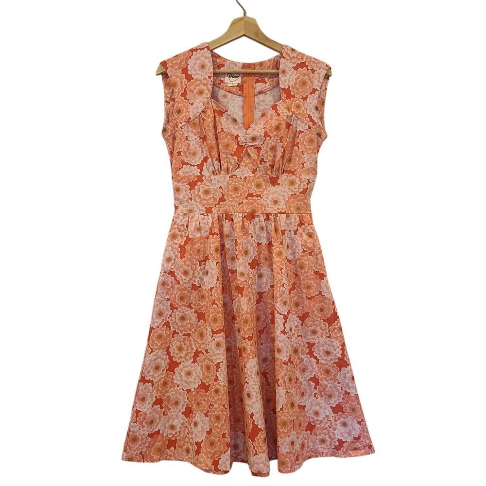 Heart of Haute Pink Small Dress Fit Flare Sweatheart Neck Floral Coquette‎